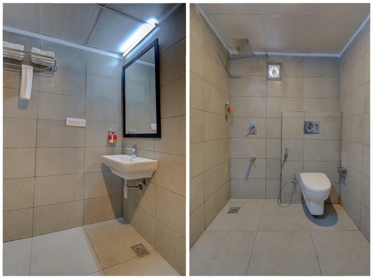 Oyo Townhouse 150 Shreyas Colony Hotel Ahmedabad Esterno foto